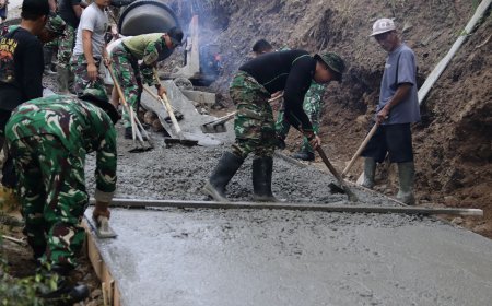 Lettu Inf Masrukin Pastikan Pembangunan Rabat Beton TMMD Capai 14 Persen