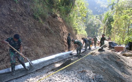 Talang Seng Jadi Andalan Percepat Pengecoran Jalan TMMD di Dusun Kunir