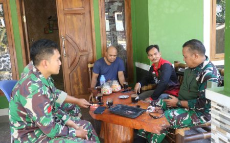 Canda di Tengah Keringat Keakraban Satgas TMMD dan Katim Warnai Pembangunan Jalan Desa