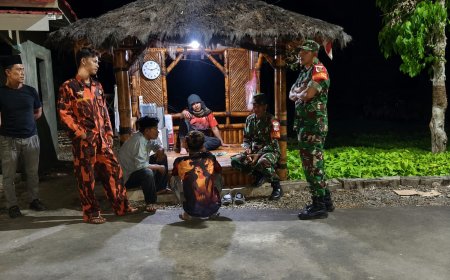 Babinsa Koramil 03/Wanadadi Laksanakan Siskamling Bersama Pemuda Pancasila dan Warga Desa Kasilib