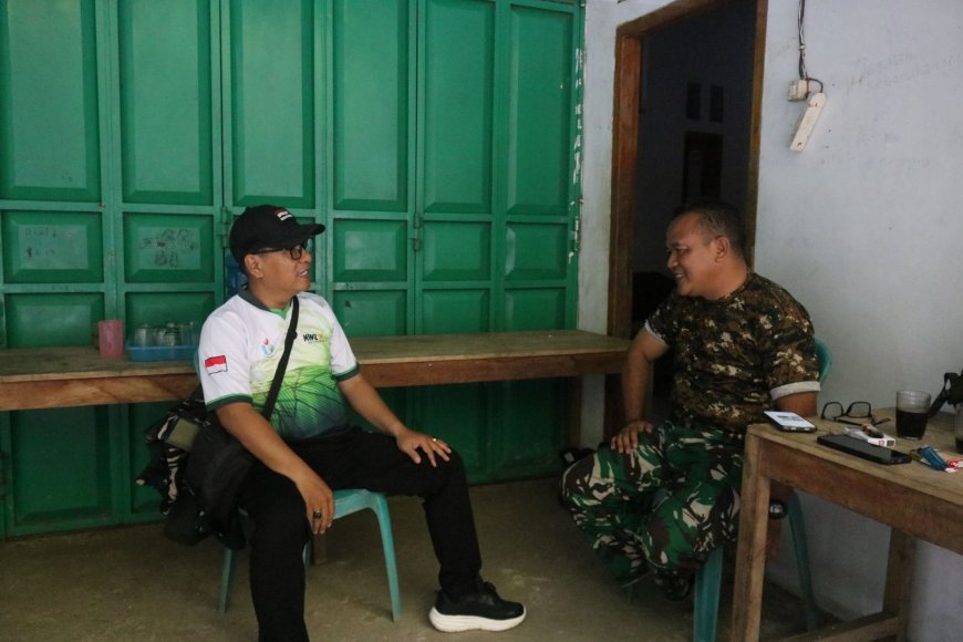 Sinergi TNI dan Kepala Desa Percepat Pembangunan Jalan TMMD di Gumelem Kulon