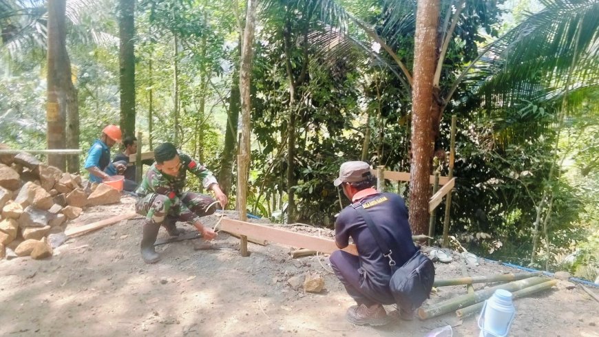 Mengukur Asa dari Pos Kamling Pak Wondo Ikut Wujudkan Semangat TMMD