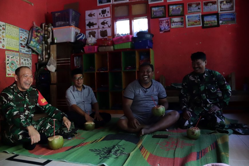 Dandim Banjarnegara Singgah di Rumah Warga