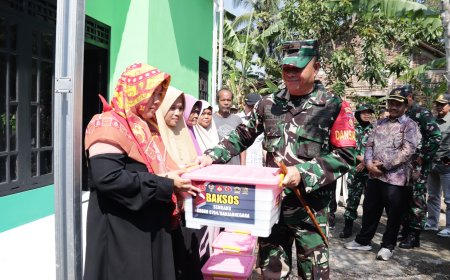 Bingkisan Sembako Jadi Tanda Kepedulian Tim Wasev dan Forkopimda Hangatkan Warga Gumelem Kulon